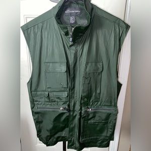 NO BOUNDARIES NWOT Men’s Sleeveless Zipper Vest Jacket, Size L, Olive color